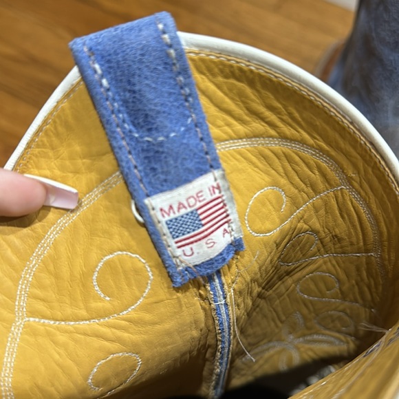 boots - Picture 6 of 7